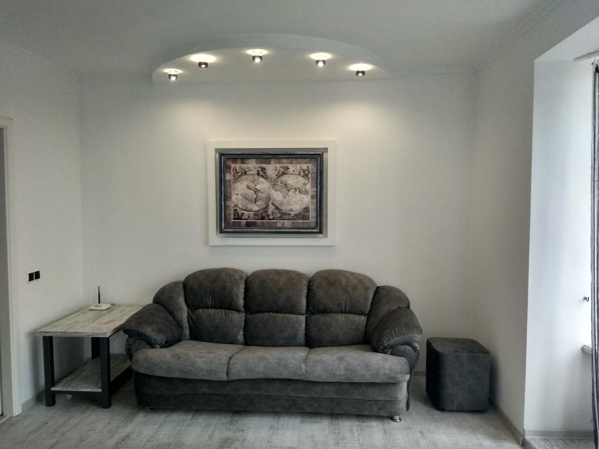Home In Center With Jacuzzi Ivano-Frankivsk Ngoại thất bức ảnh